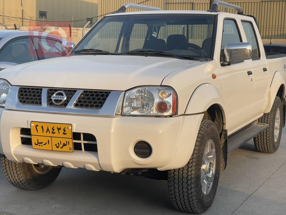 Nissan NP300